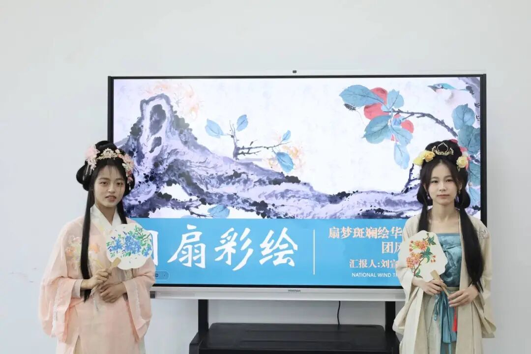 历史文化学院活动照片1 .jpg