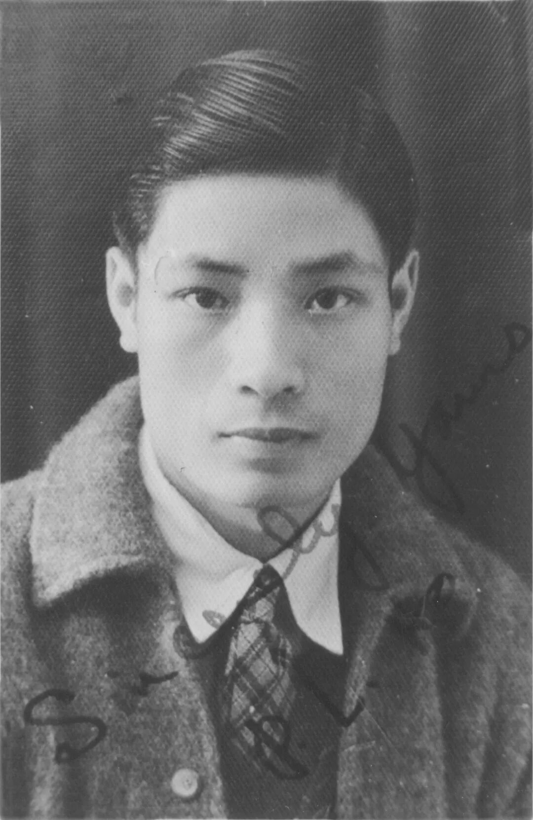 01.1940�꣬�α��ֵ���������ѧ����.jpg