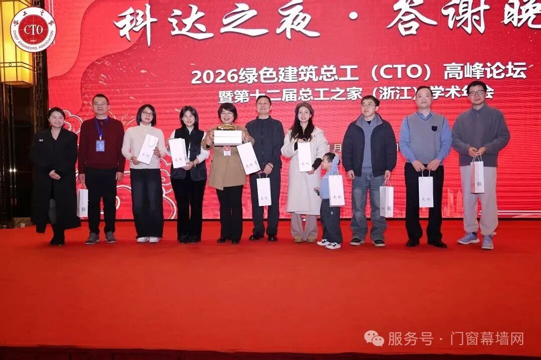 Чжусинь'Золотой лист.jpg