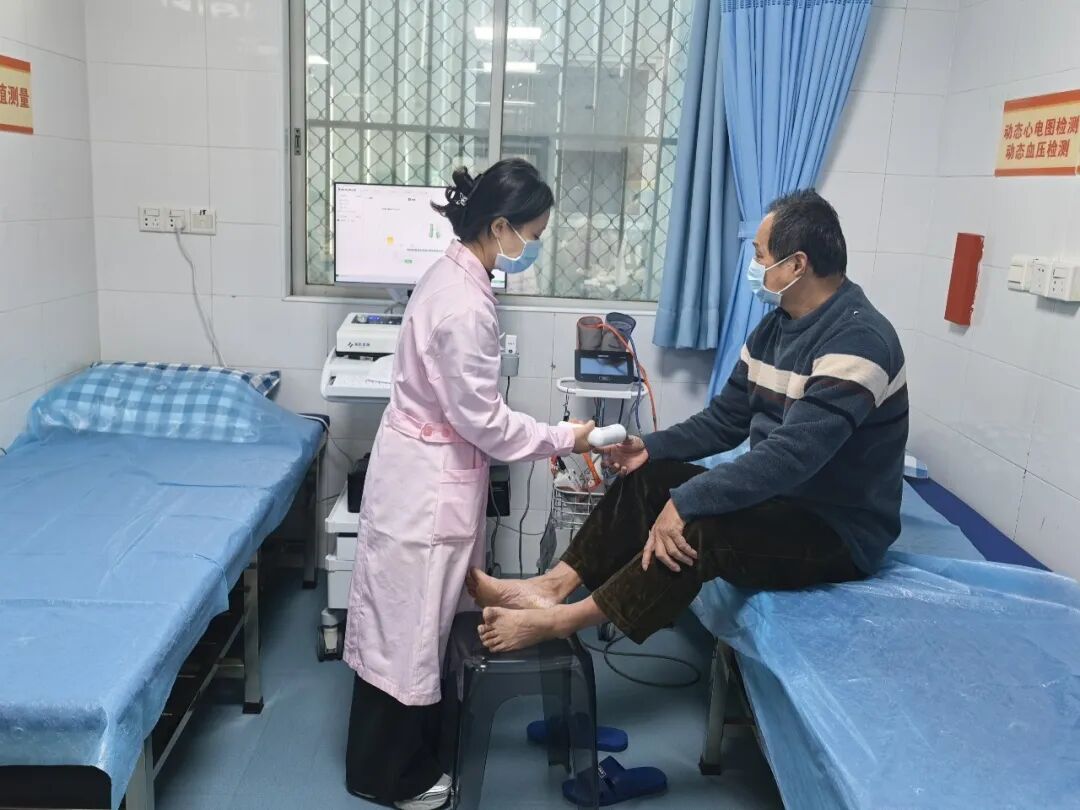 为什么糖尿病不能震动重磅福利！ 我县首台“数字震动感觉阈值检测仪”落户我院，让糖尿病神经病变无处遁形_https://www.jmylbn.com_新闻资讯_第9张