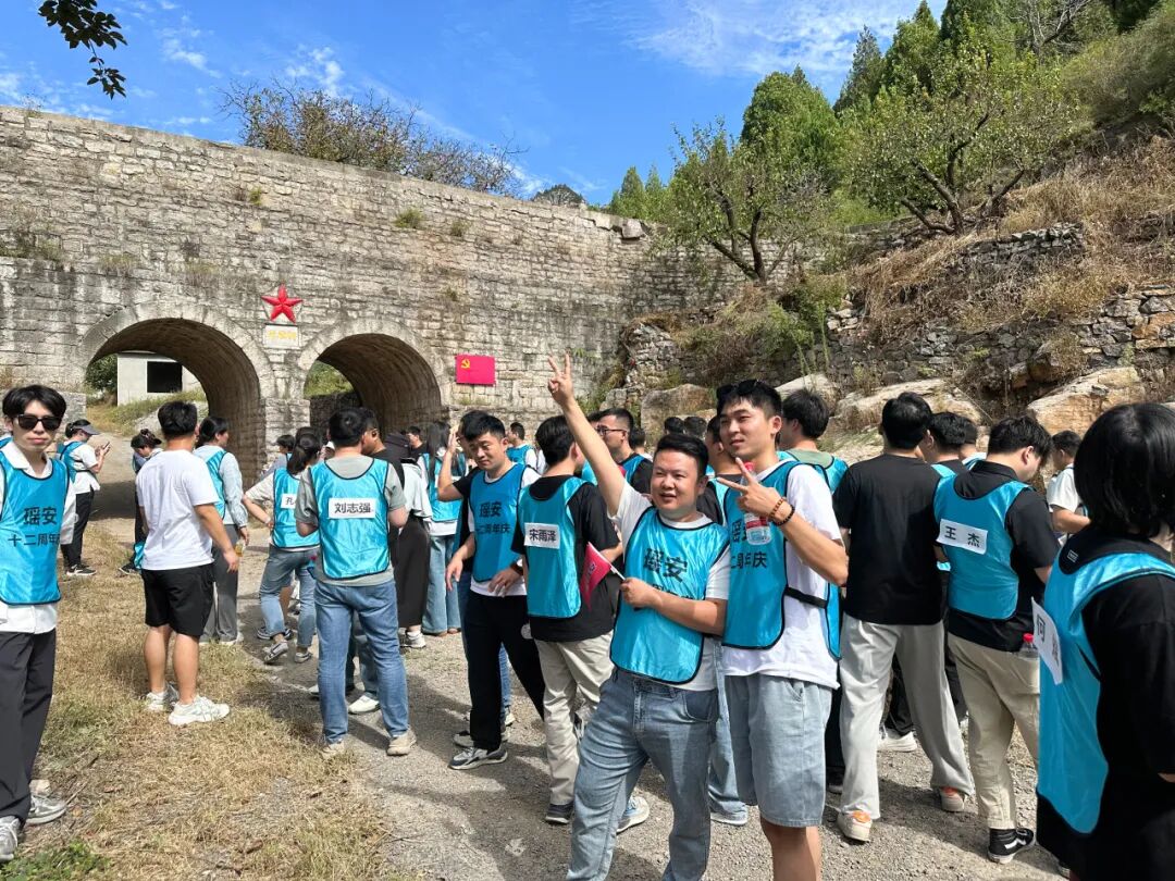 英国上市公司365集团十二周年庆暨户外团建活动圆满举行