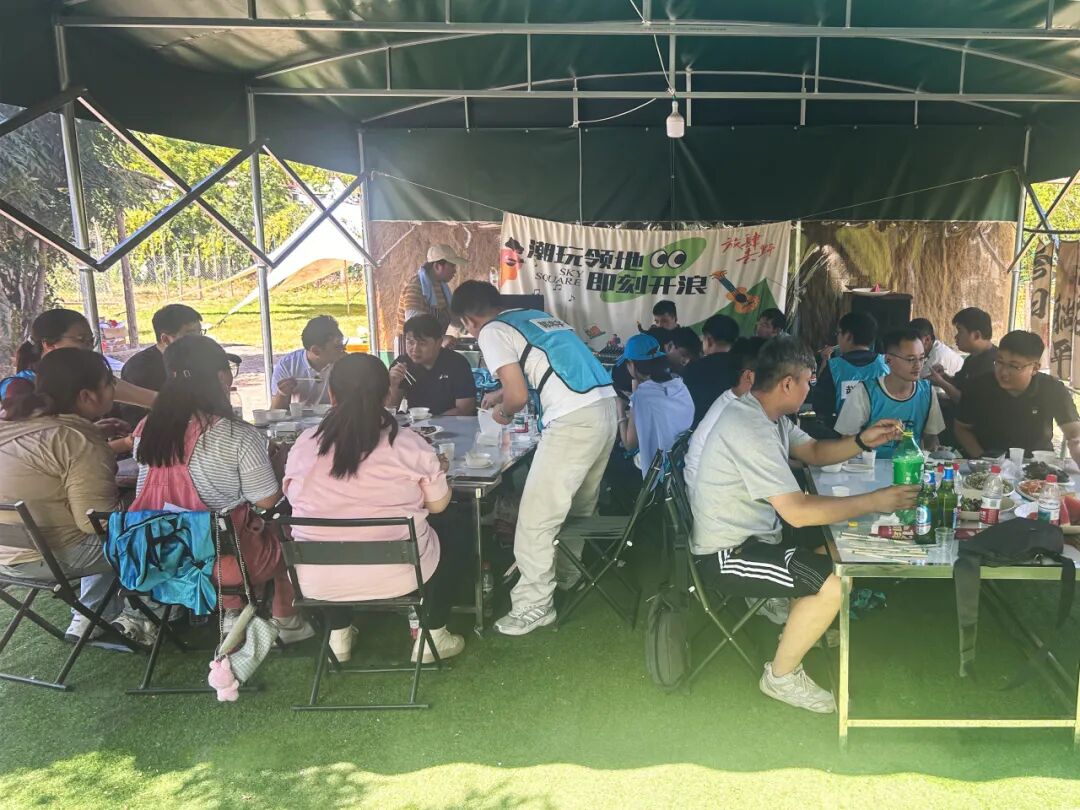 英国上市公司365集团十二周年庆暨户外团建活动圆满举行