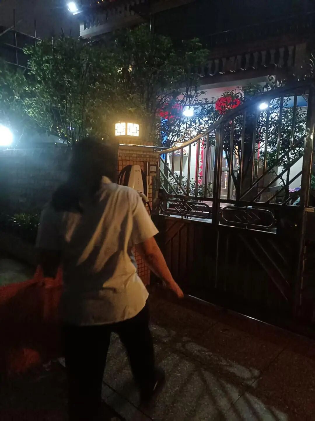 e6b6a47ea0b21b9bad76f7bb303b9f9f - 副本.jpg