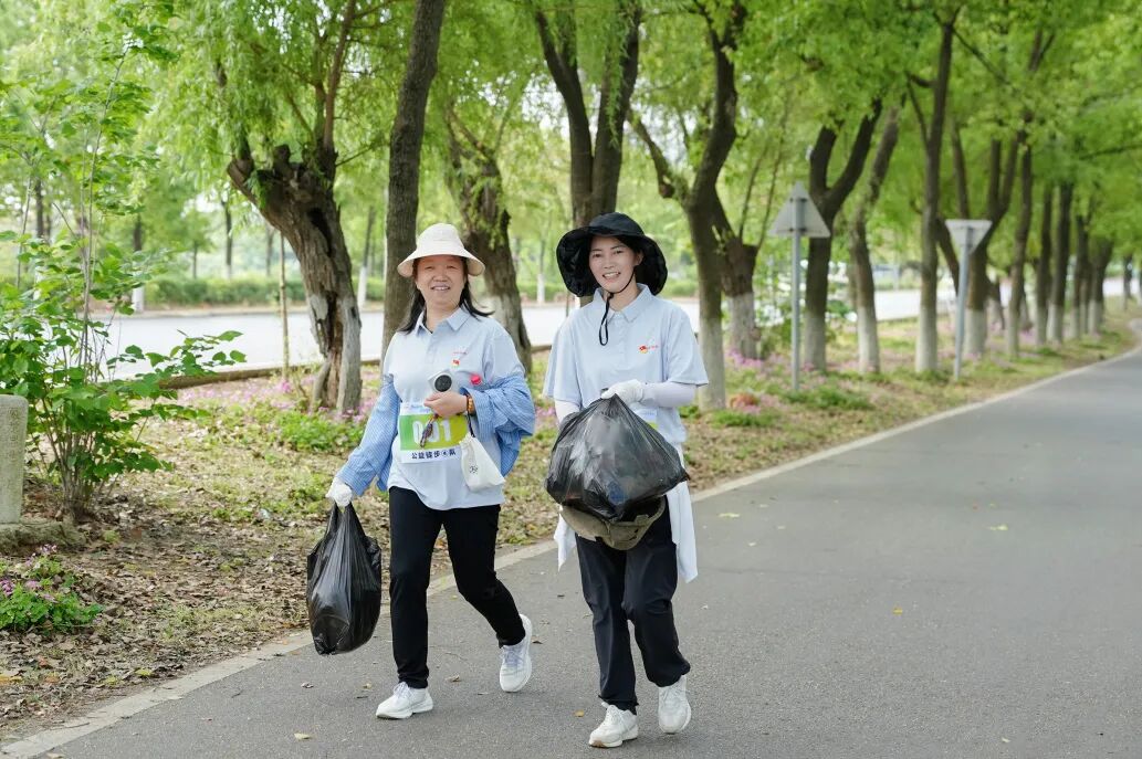 FUN肆奔跑，悦动四方&mdash;&mdash;四方光电第四届环湖健康跑活动圆满举行