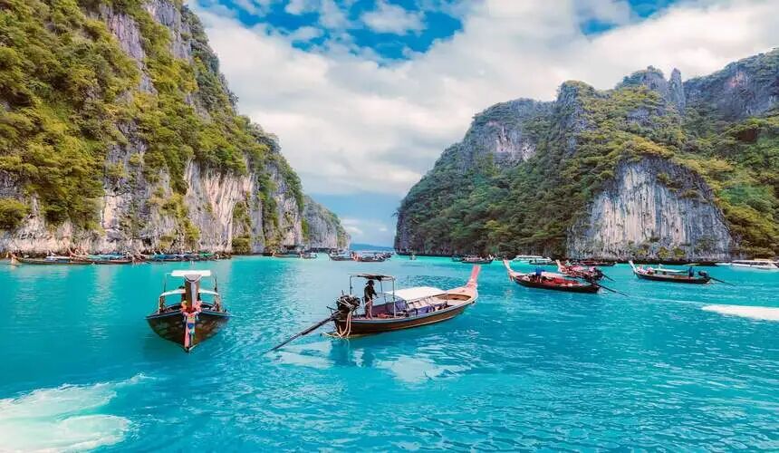6 Best Beach Escapes from China for Golden Week 2026