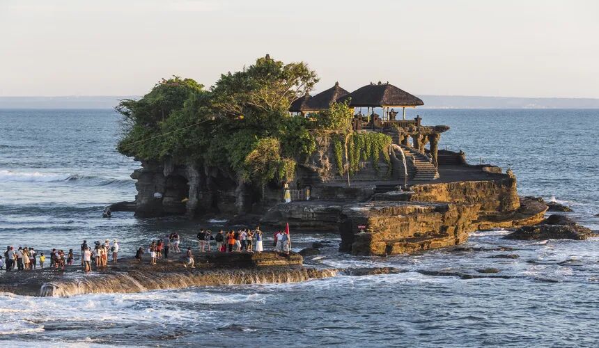 6 Best Beach Escapes from China for Golden Week 2026