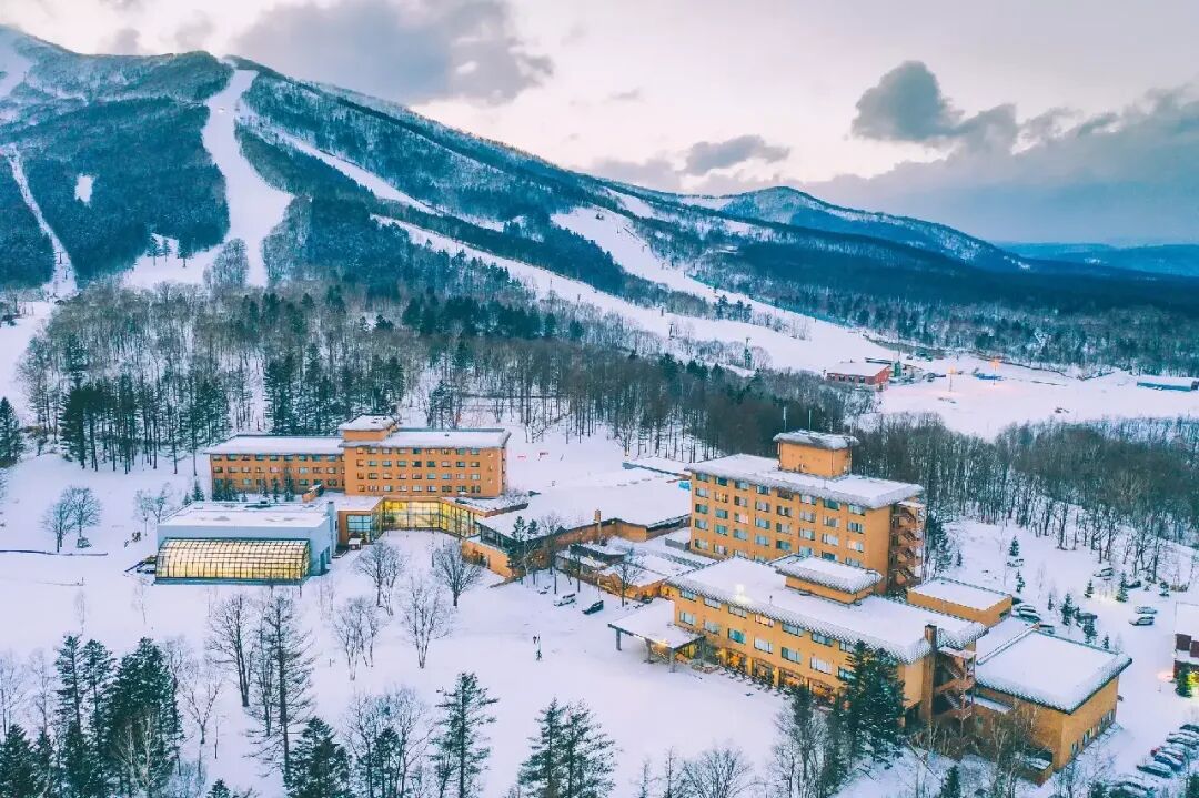 7 All-Inclusive Club Med Ski Resorts in China and Japan for Winter