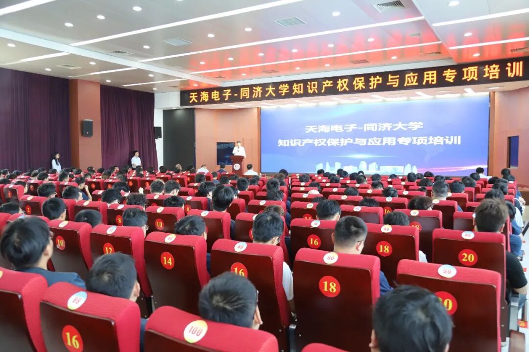 下载 (5).jpg