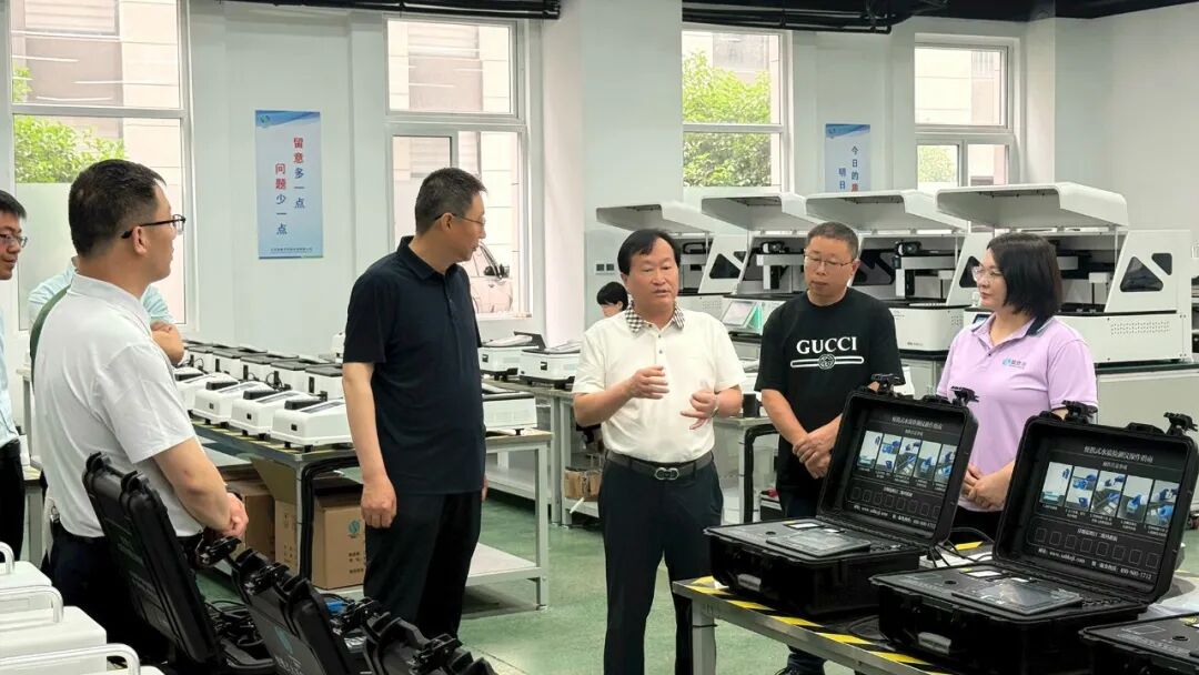 热烈欢迎甘肃省甘谷县许县长一行莅临盛奥华考察指导
