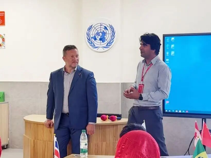 94e5772df1e902b5196be9cc60d28360-sz_47704