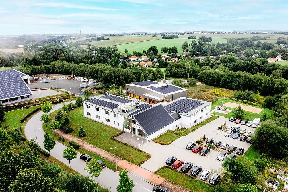 强强联合！束蕴仪器携手弗莱贝格仪器，赋能多领域创新发展