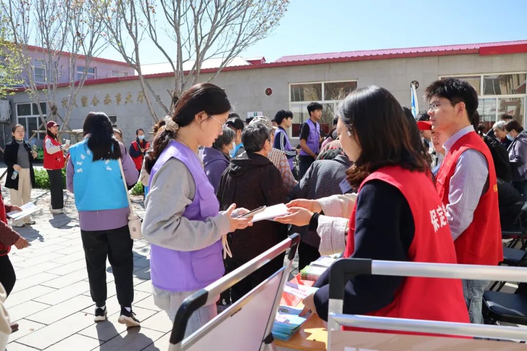 【5·益行动】保定理工学院社会公益日纪实：看保理青年“益”起发光