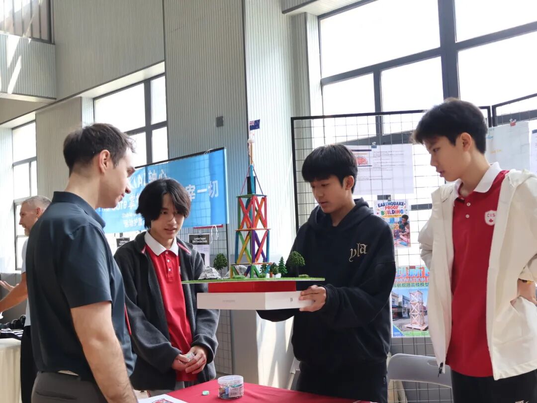 0951f32a65476f64c3dd71a660f4db4e-sz_3295559