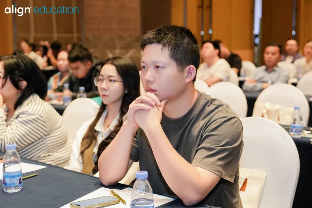 慈恩名人堂 | 盛广：正畸艺术才俊，仁心仁术之师