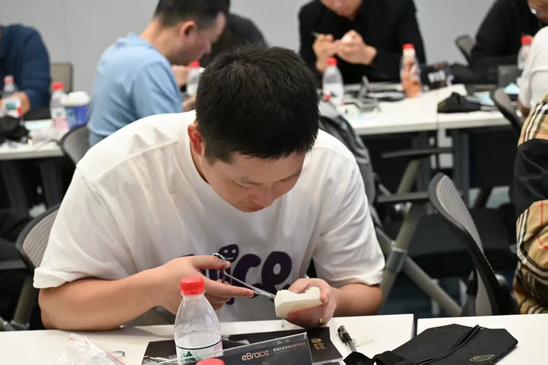 慈恩名人堂 | 盛广：正畸艺术才俊，仁心仁术之师