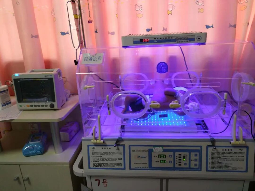 为什么要用光疗纸尿裤新生儿黄疸不用愁！大姚县人民医院新生儿科日间光疗门诊解忧_https://www.jmylbn.com_新闻资讯_第4张