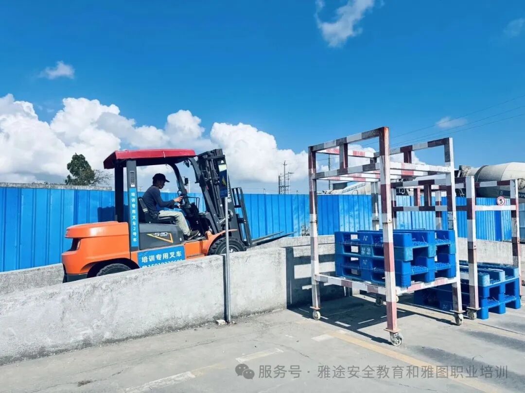 珠海金湾三灶红旗电工焊工考证香洲南屏叉车培训