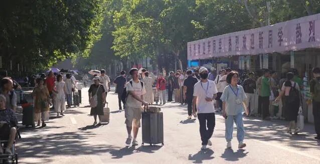 专硕宿舍全取消，学费暴涨30万，普通家庭孩子还能读研吗?(pic7)