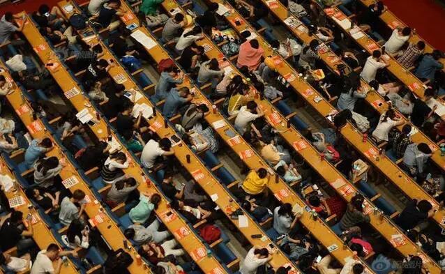 专硕宿舍全取消，学费暴涨30万，普通家庭孩子还能读研吗?(pic4)