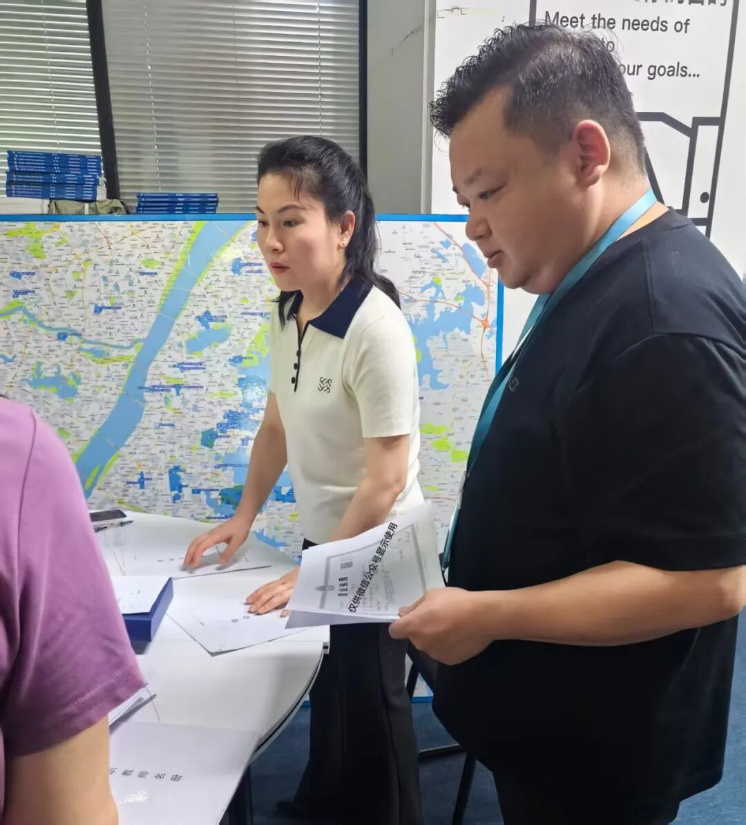 热烈欢迎湖北省教育厅高等学历继续教育专家组莅临武汉时代科技专修学院指导工作！(图5)