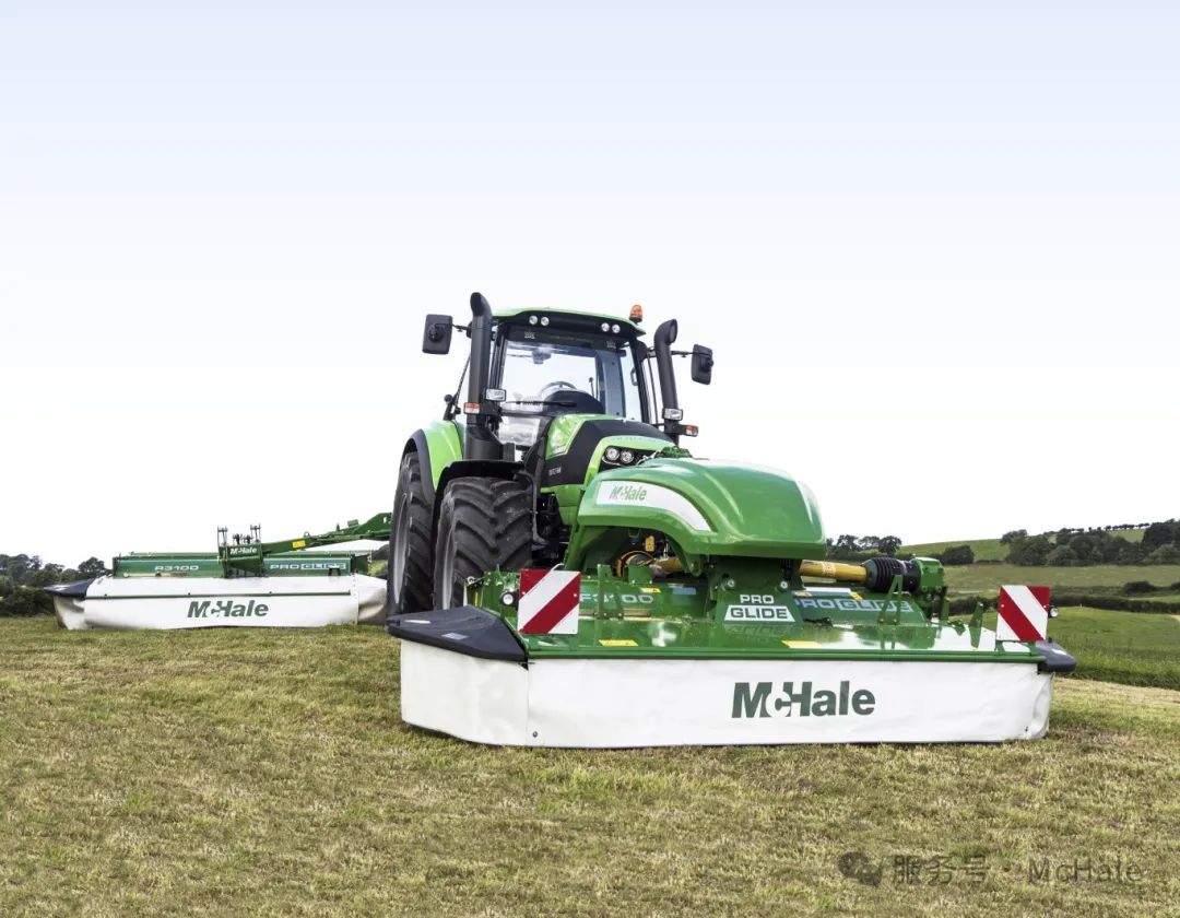 McHale ProGlide F3100 + R3100 on Deutz Fahr.jpg