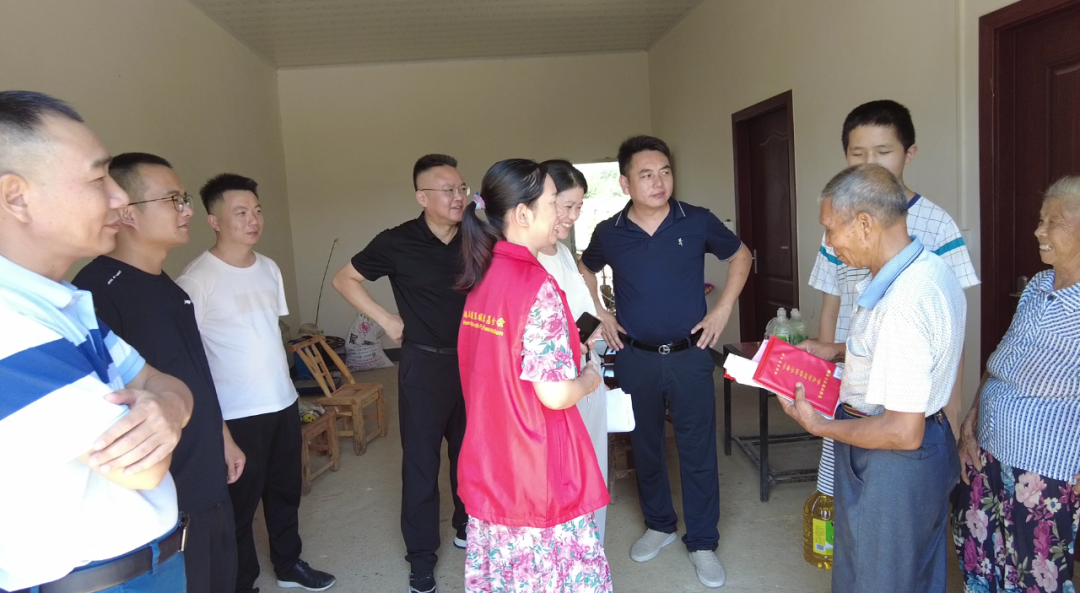 湖南省温暖工程基金会赴驰马岗村开展第三次助学活动