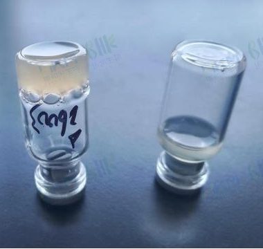 接种TSB培养物0.3ml于1支用0.5ml无菌生理盐水溶解的兔血浆溶液中，30-35℃培养至6小时，每半小时观察一次。凝固为阳性，不凝固则为阴性。金黄色葡萄球菌为阳性反应血浆凝固酶阳性