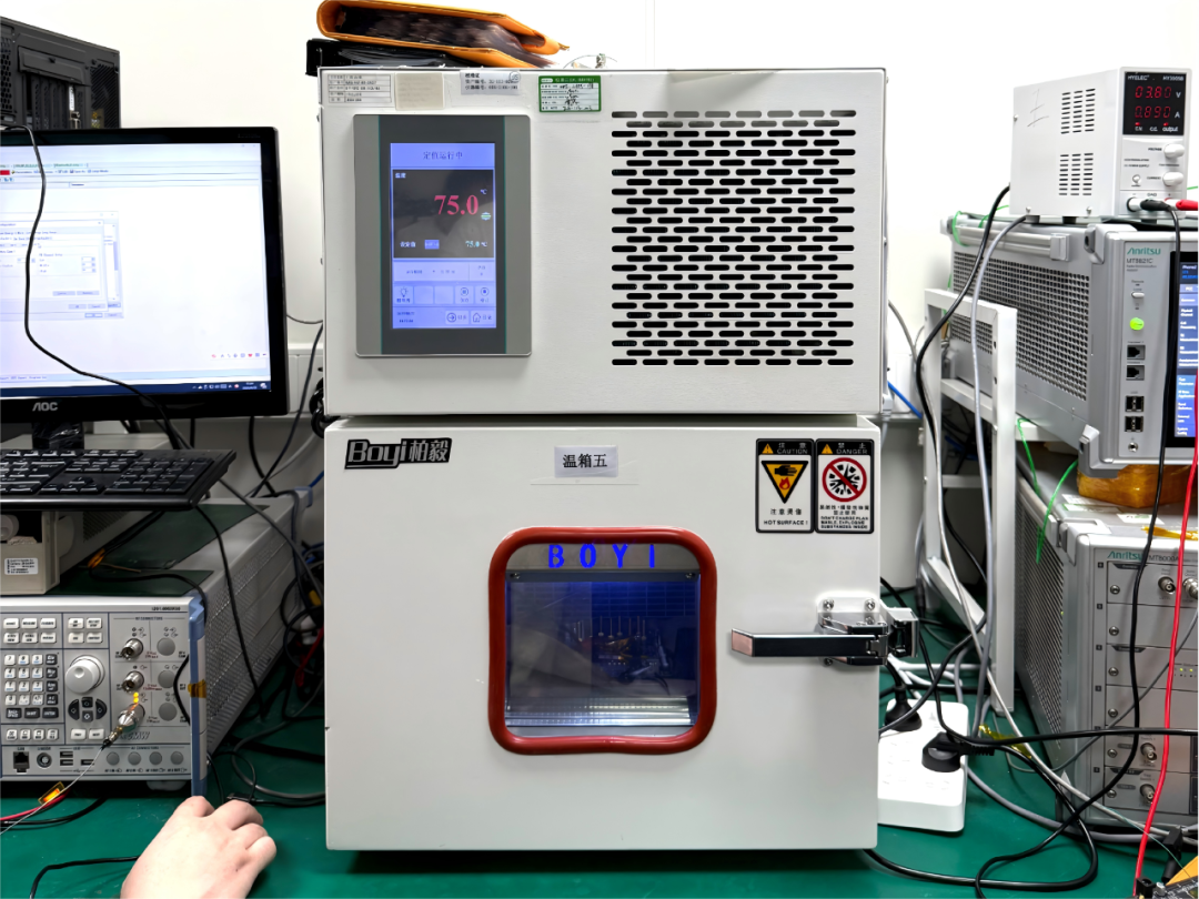 桌上型高低溫試驗(yàn)箱