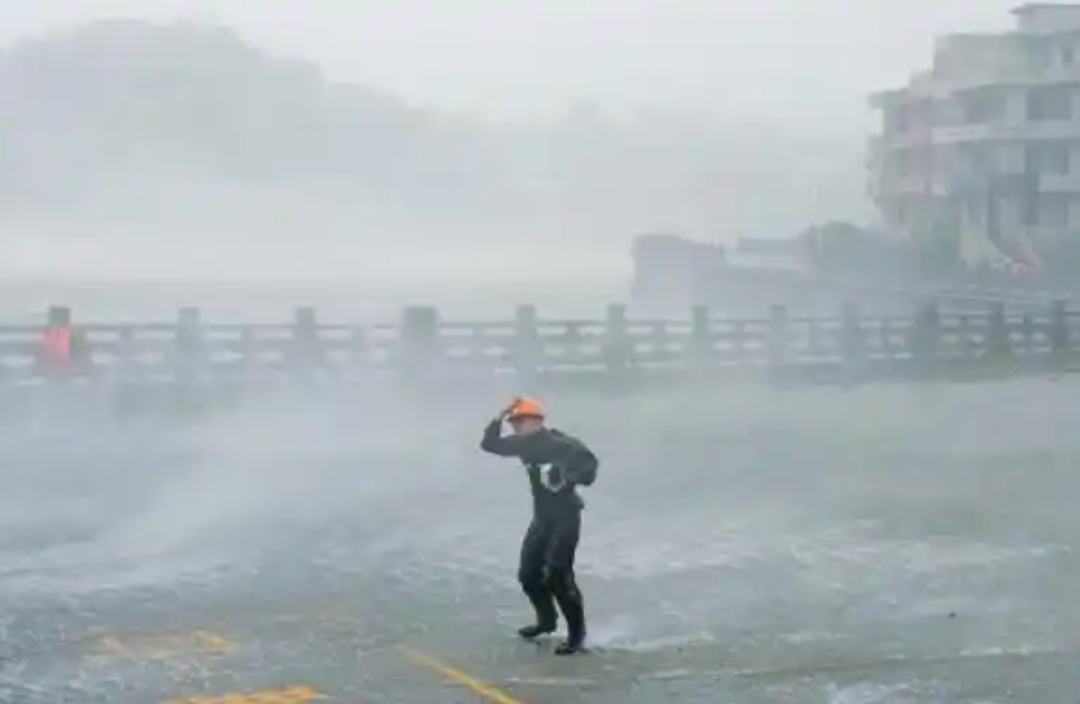 台风&ldquo;白海豚&rdquo;横扫华东，暴雨之后工业安全谁来兜底？