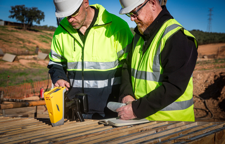 XRF 隨行，實驗室隨身 —— 堅固實時工具賦能勘探專家